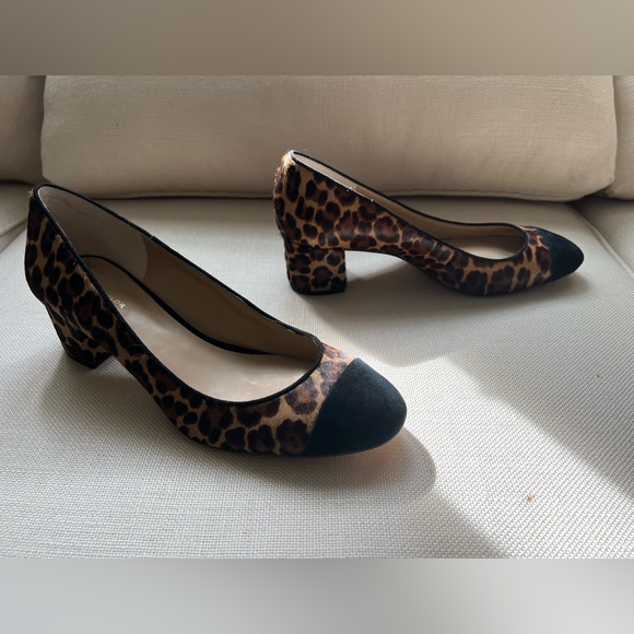 ANN TAYLOR Leopard and Black Block-Heel Pump 8M - Picture 3 of 3